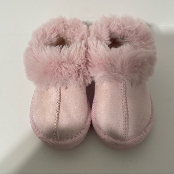 Cat & Jack | toddler faux fur cuff boot size 6 - Picture 7 of 12